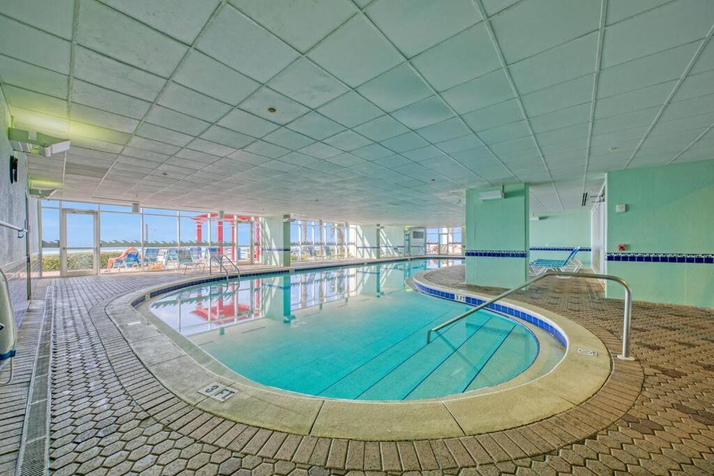 Beachfront #509 At Majestic Appartement *